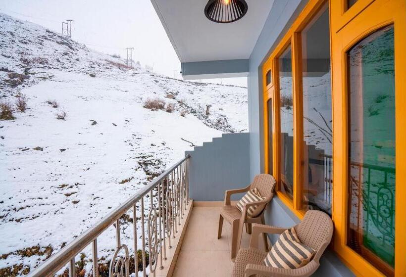 Номер Deluxe, Zostel Sissu