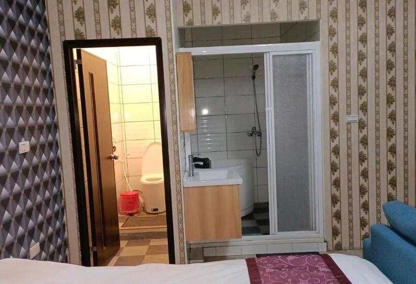 اتاق لوکس, Leading Inn 立鼎民宿