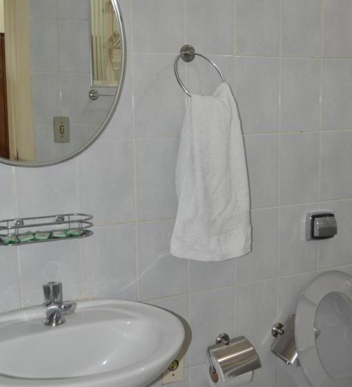 标准三人间, Brasil Pindamonhangaba