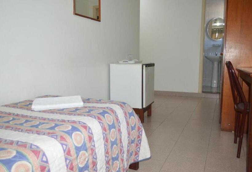 标准单人间, Brasil Pindamonhangaba