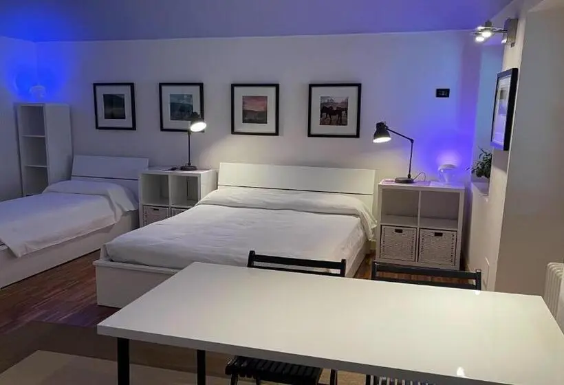 ファミリールーム, Cameloth B&b