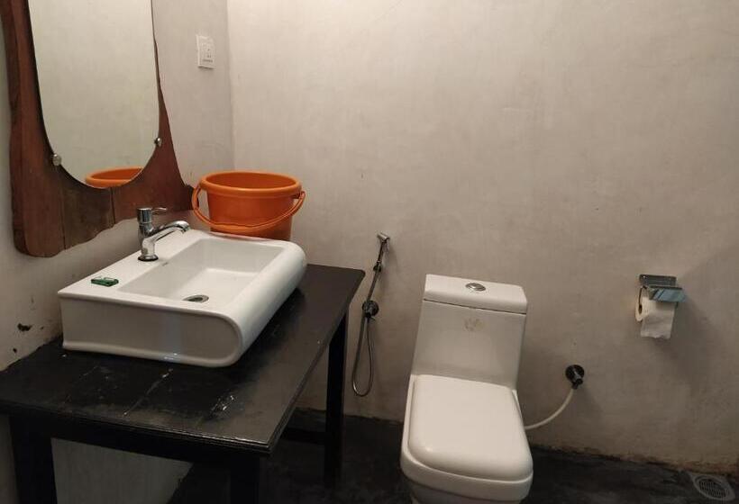 Camera Deluxe, Fantasy Resort Goa