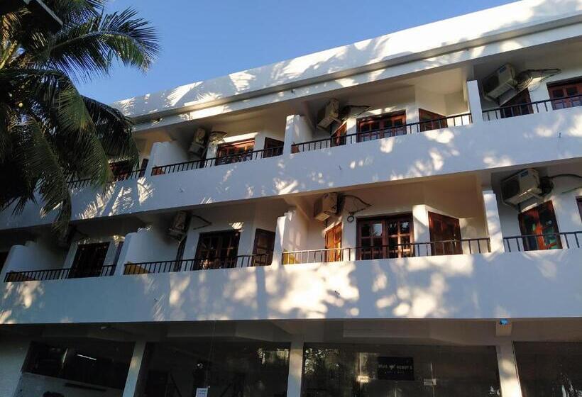 Camera Deluxe, Fantasy Resort Goa