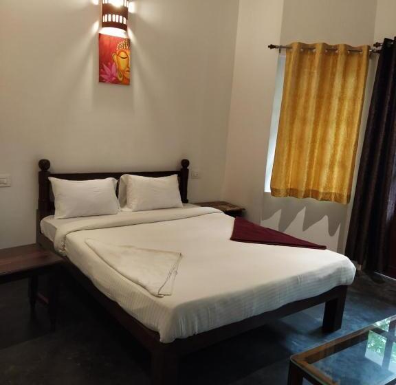 Camera Deluxe, Fantasy Resort Goa