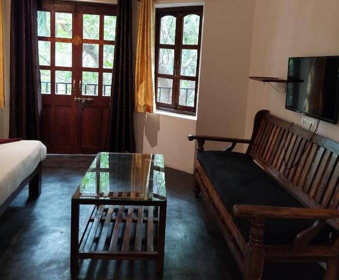 Camera Deluxe, Fantasy Resort Goa