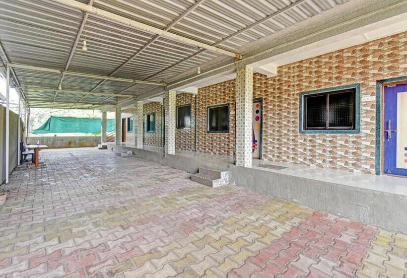 트리플 클래식 룸, Collection O Blue House Resort