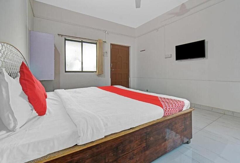 트리플 클래식 룸, Collection O Blue House Resort