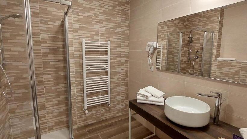 غرفة قياسية ذات إطلالة, Locanda Della Luna