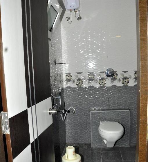 豪华房间, Royaleinn Sirkali