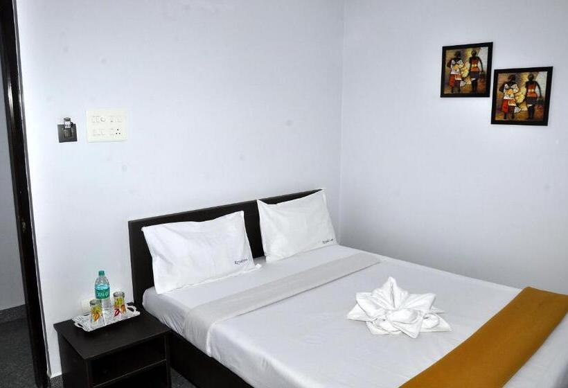 豪华房间, Royaleinn Sirkali