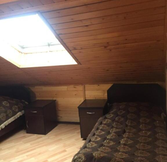 اتاق اکونومی, Seven