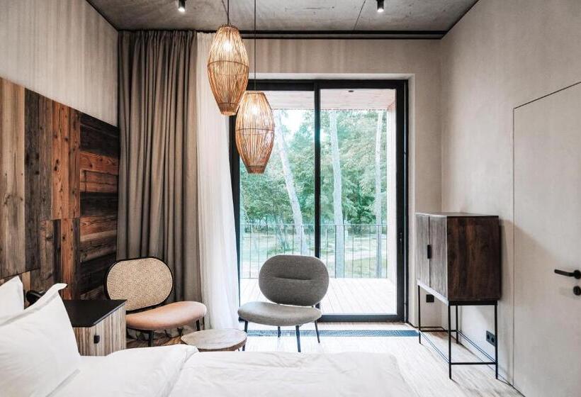 غرفة سوبيريور عائلية, Shelest