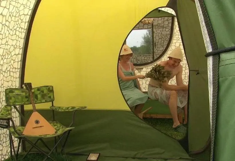 スタンダードルーム, Uelis Stöckli Gästezimmer Auf Belebtem Bauernhof Mit Hotpot Und Alpakatrekking