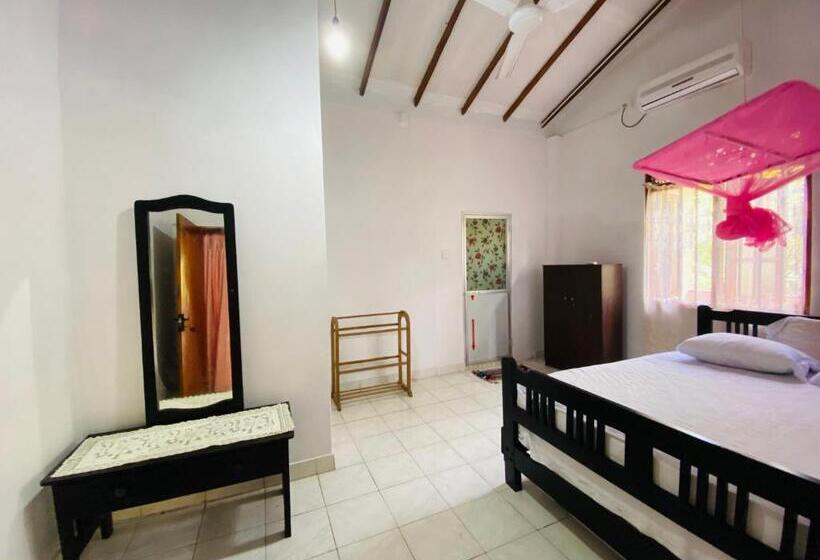 Номер Стандарт с Балконом, Chao Beach Villa