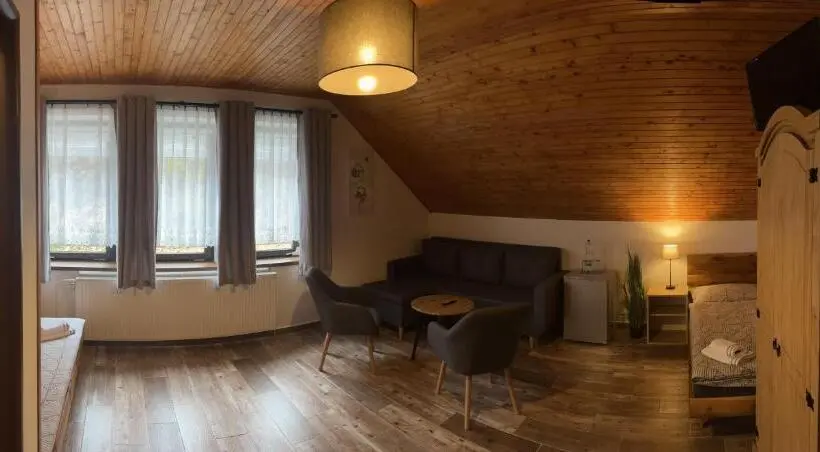 Deluxe Kolmen Hengen Huone, Pension Polonia