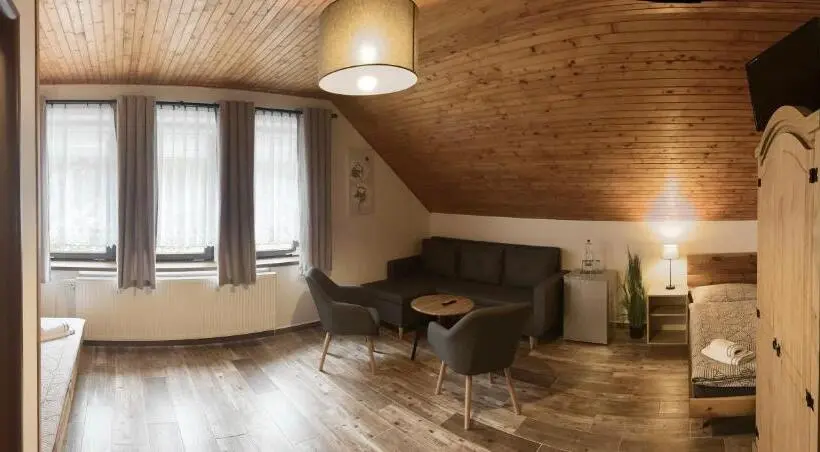Deluxe Kolmen Hengen Huone, Pension Polonia