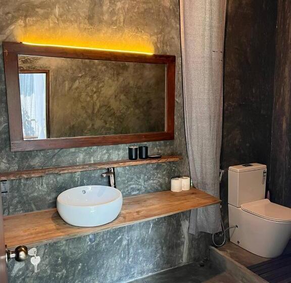 带阳台的豪华间, Voda