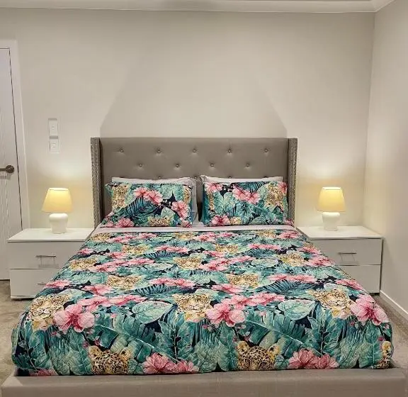 スタンダードルーム, Flat Bush Private Ensuite