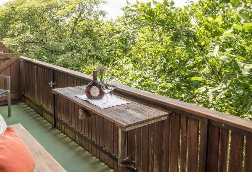 1 Bedroom Apartment Lake View, Beim Danner
