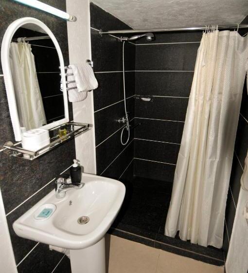 اتاق استاندارد چهار تخته, Guesthouse Pipo