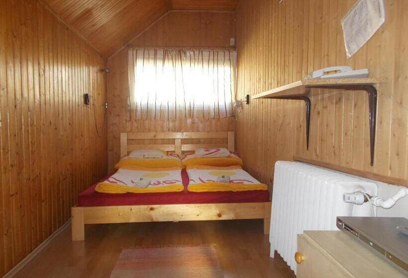 デラックスルーム, Sárvári Vendégház Pécs,hosszúhetény