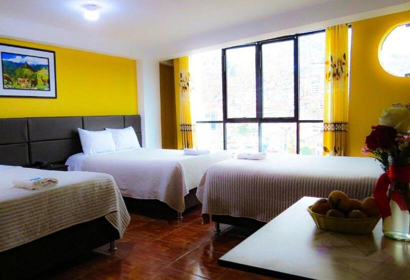 חדר משפחתי, Bunker Hostal