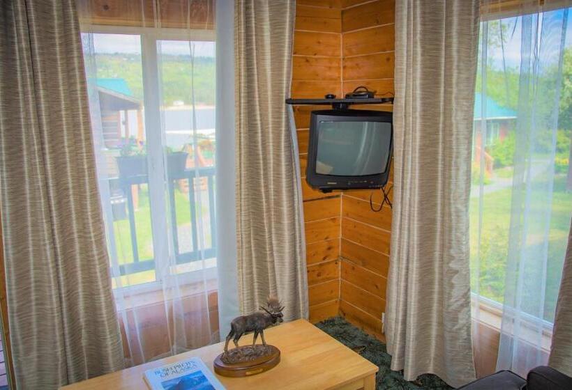 جناح مزوَّد بشرفة, Homer Floatplane Lodge