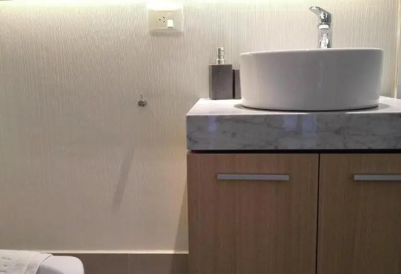 バルコニー付き１ベッドルームアパートメント, Amura Suites