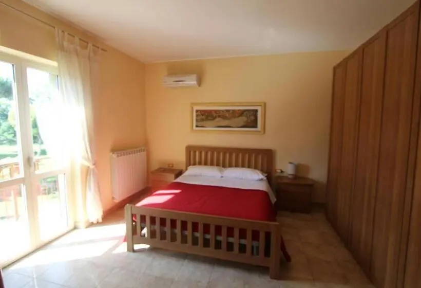 Huoneisto 1 Makuuhuone Terassi, Agriturismo Ali E Radici