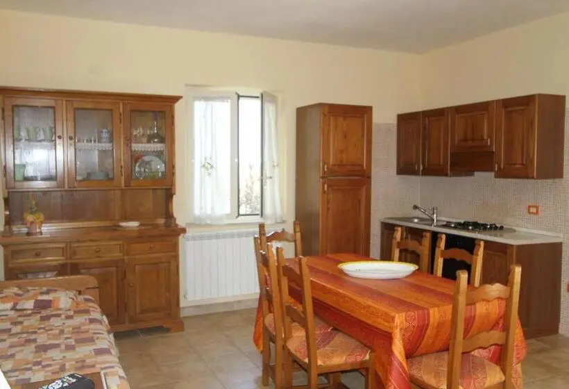 Huoneisto 1 Makuuhuone Terassi, Agriturismo Ali E Radici