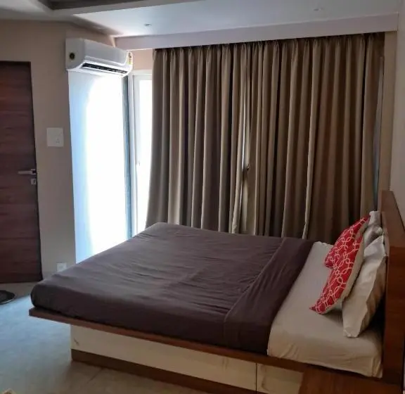 デラックスルーム, Hillview Rooms By 29 Bungalow