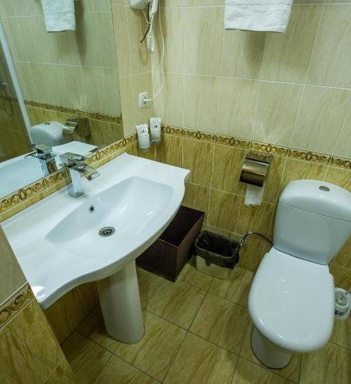 اتاق اکونومی, Karvon Saroy