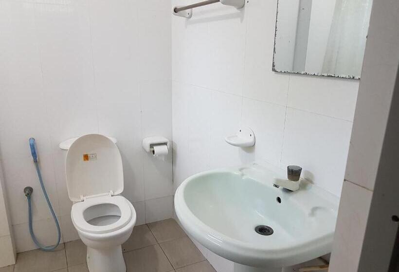 اتاق اکونومی, Lux Etoils & Pool