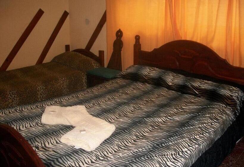 Номер Стандарт Трехместный, Royal