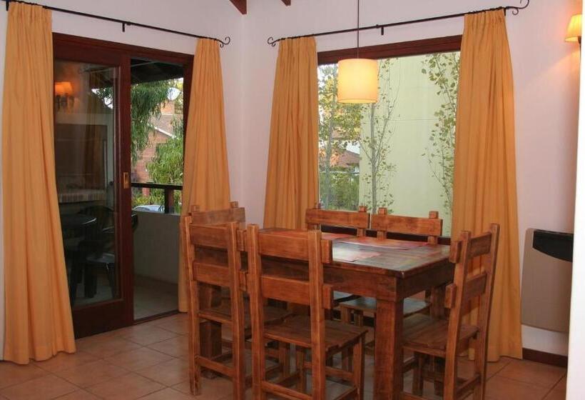 침실 2개 아파트, Maritimo Apart