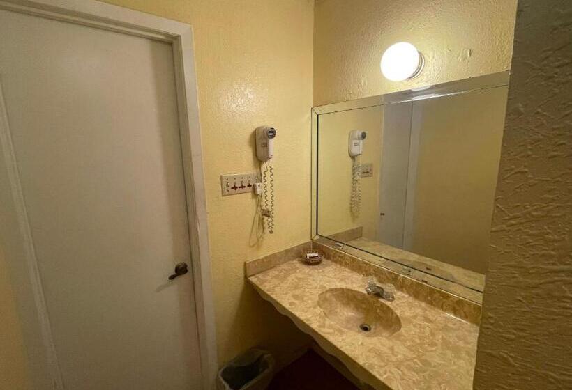 Номер Стандарт 2 Двуспальные Кровати, Relax Inn Copperas Cove