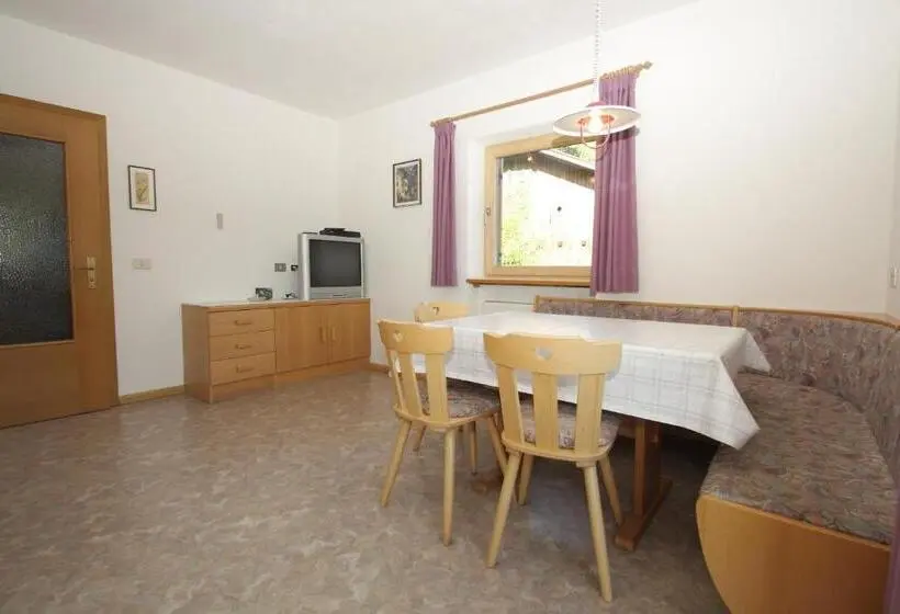 Apartament 2 Dormitoris, Paderlafoderhof