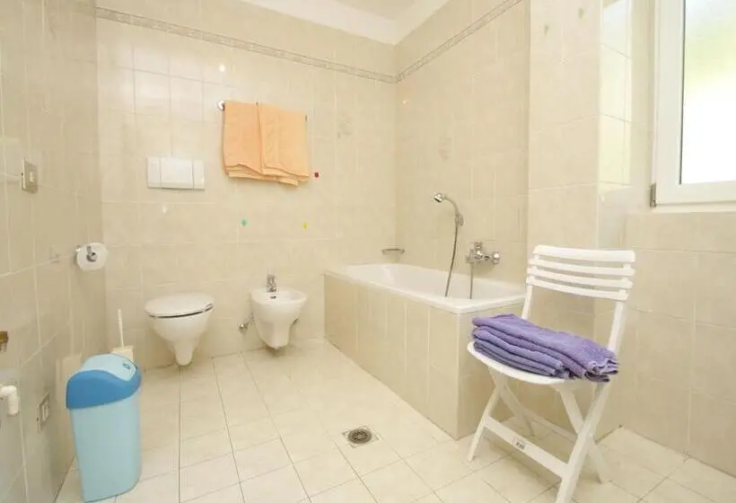 Apartament 2 Dormitoris, Paderlafoderhof