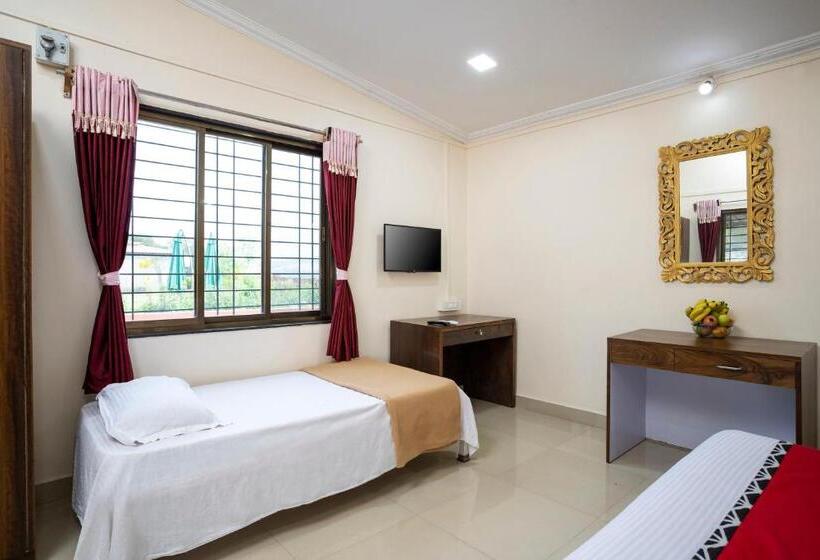 חדר סטנדרט, Dark Forest Retreat