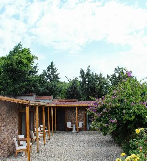 Standard-huone Sisäpuolella, The Roof Ada