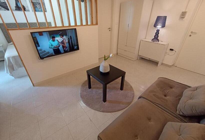 إستوديو قياسى, B&b Casa Gabriele