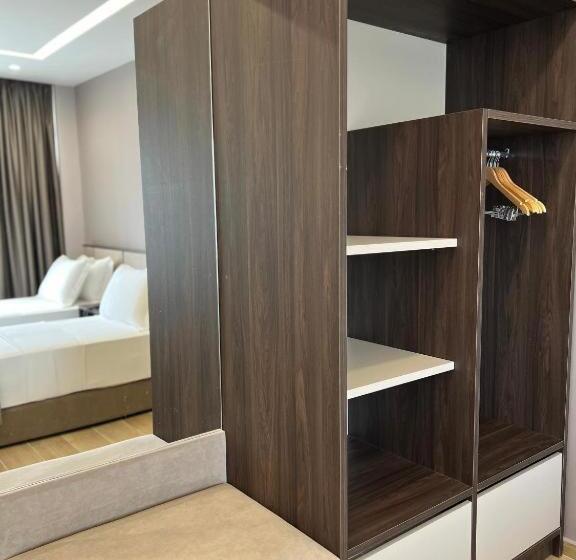 غرفة ديلوكس مطلّة علي البحر, Joelle Premium Hotel