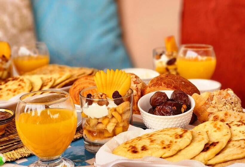 اتاق استاندارد با تخت بزرگ, Riad Dar Kassim