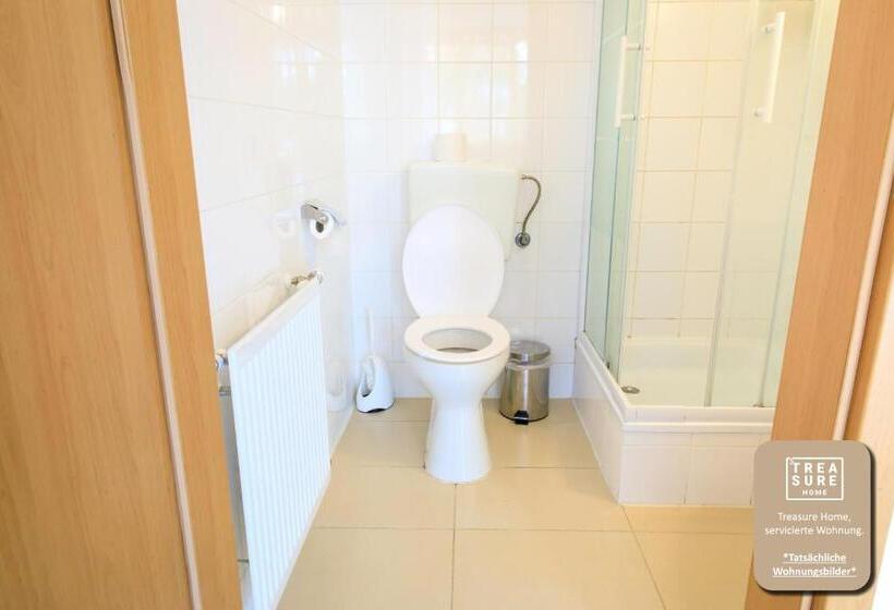 اتاق ساده سه نفره, Treasure Home Apartment 1050