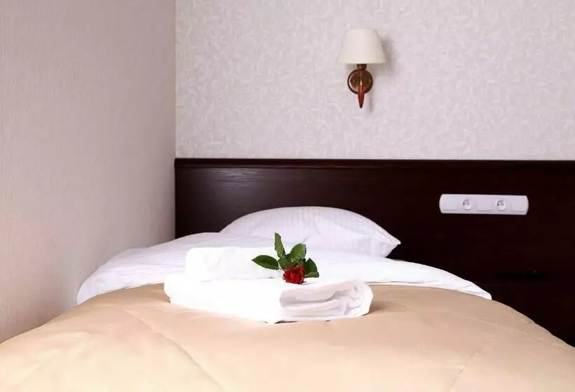 Standard-huone, Adria