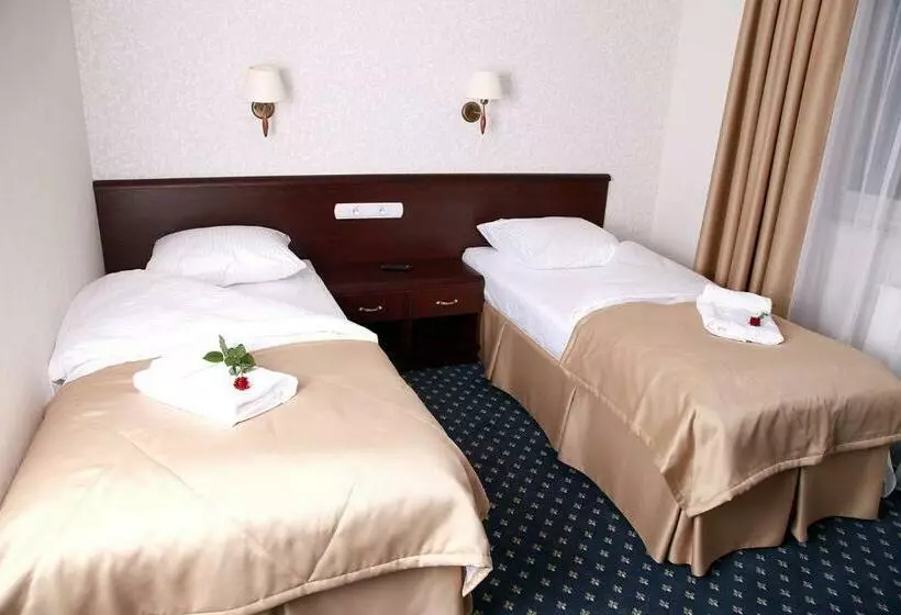 Standard-huone, Adria