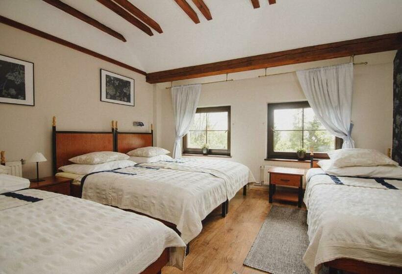 Номер Стандарт Трехместный, Podkowa Modliszów