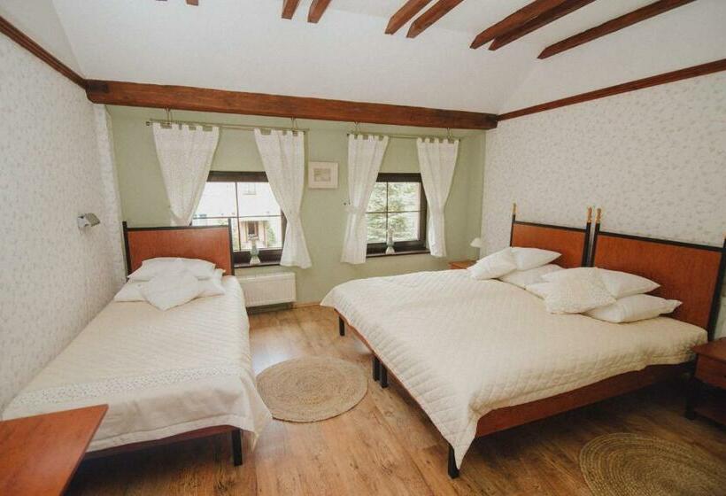Habitació Triple Estàndard, Podkowa Modliszów