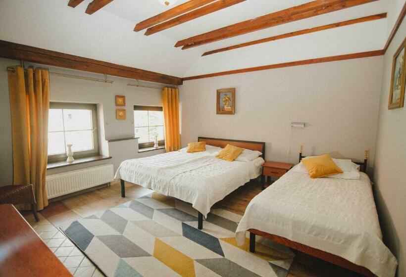 Habitació Triple Estàndard, Podkowa Modliszów