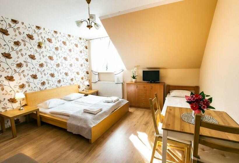 Номер Стандарт, Agro Nad Stawem